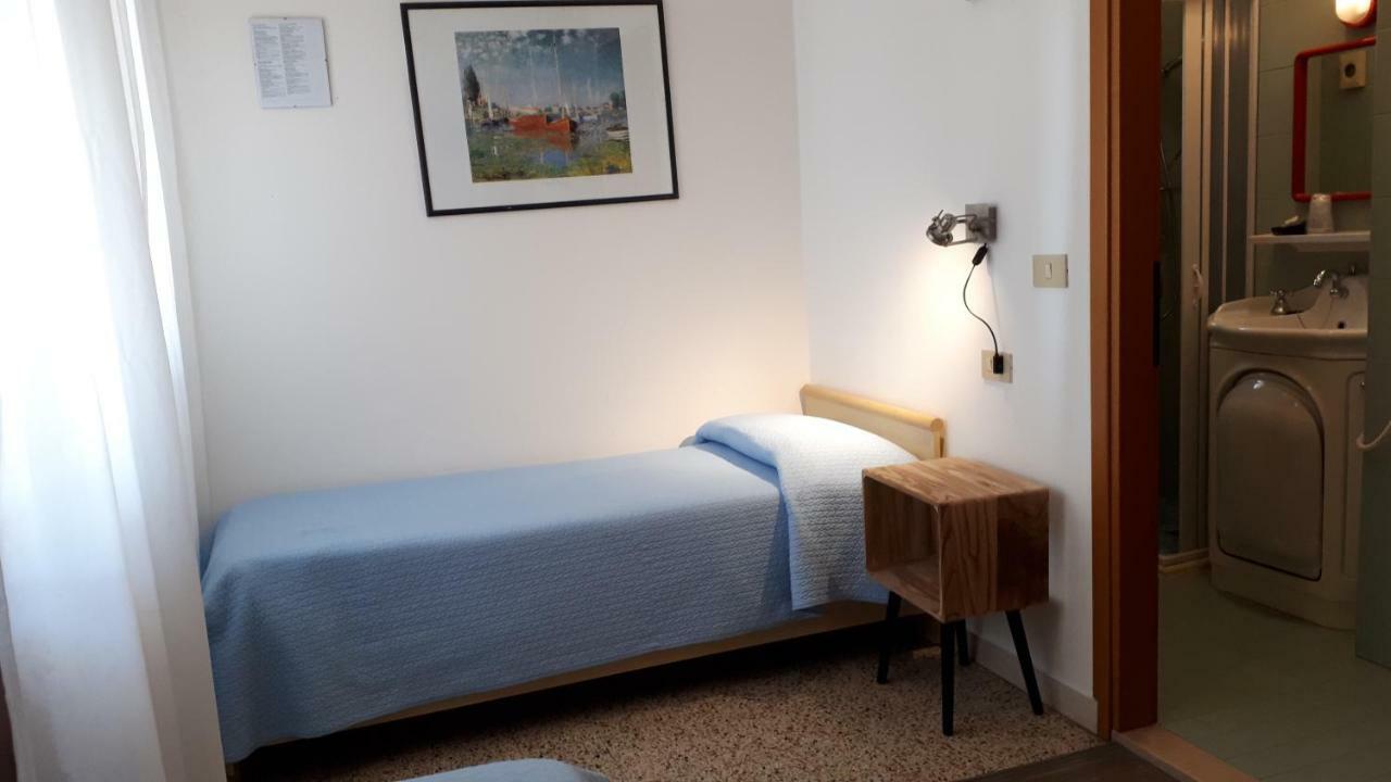 Hotel Villa Dina Lido di Jesolo Bagian luar foto