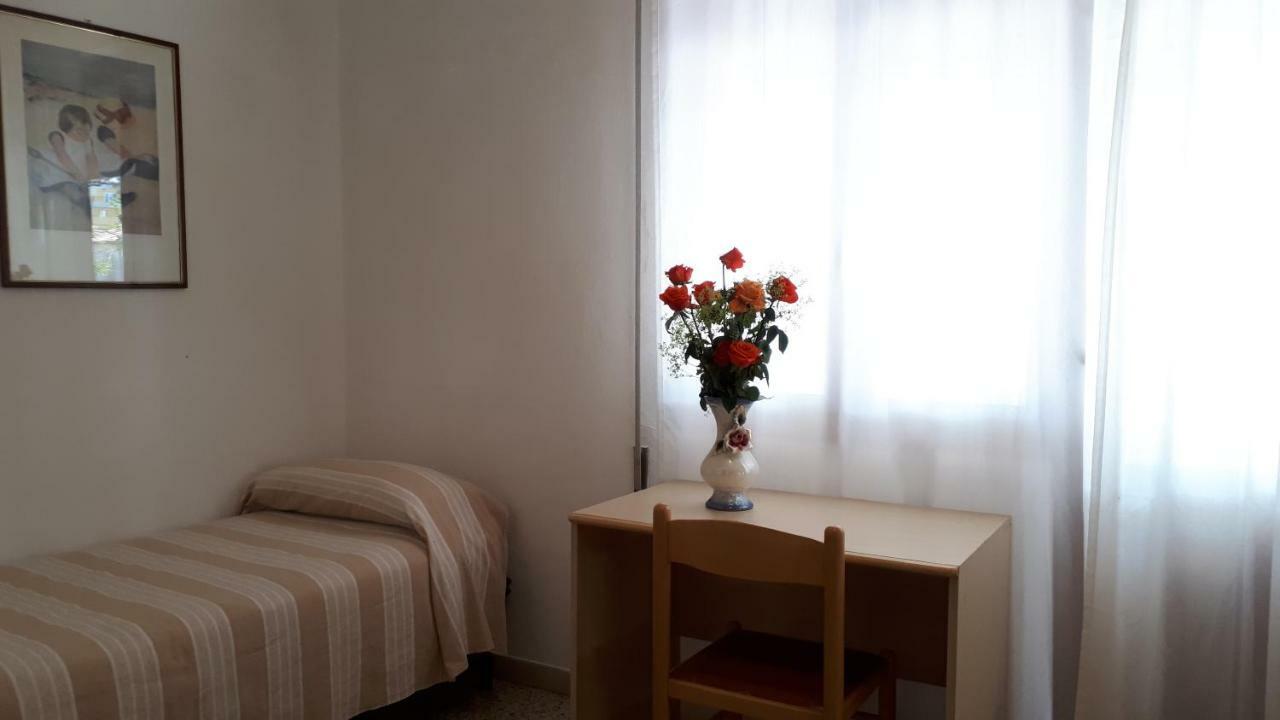 Hotel Villa Dina Lido di Jesolo Bagian luar foto