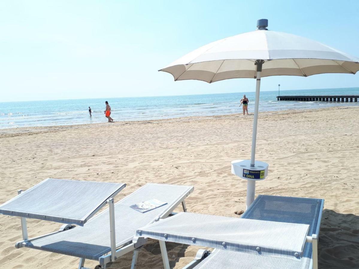 Hotel Villa Dina Lido di Jesolo Bagian luar foto